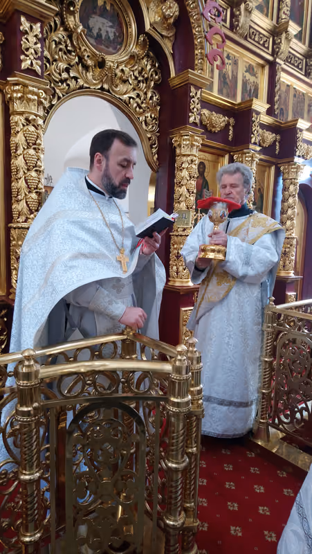 В Великую Субботу совершена Божественная Литургия - фото 8