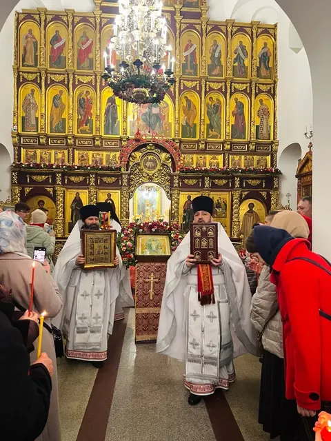 Светлое Христово Воскресение: торжественное Богослужение - фото 3