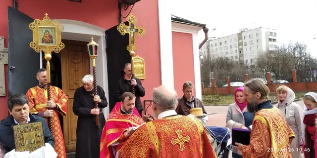 В дни Светлой седмицы совершаются ежедневные службы - фото 2