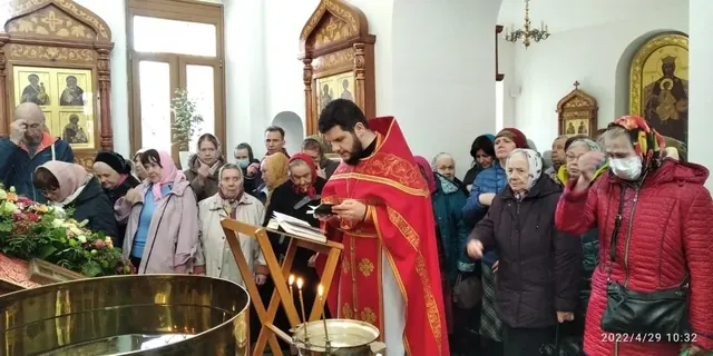 В пятницу Светлой седмицы совершено Богослужение - фото 4