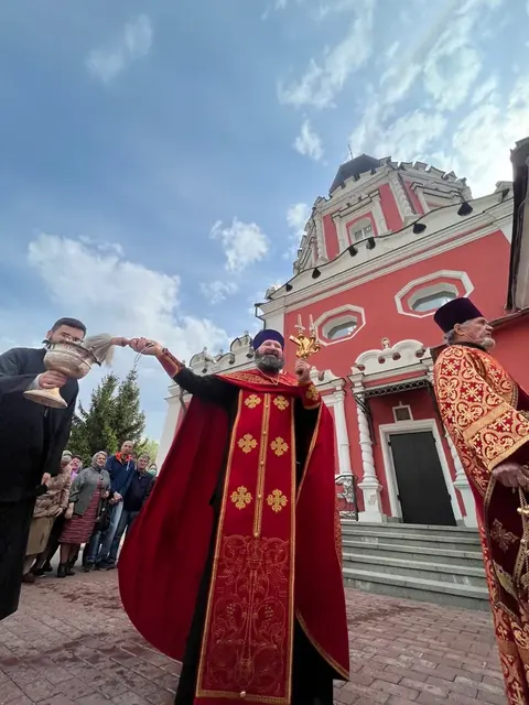 В неделю святых жен-мироносиц совершено Богослужение - фото 8