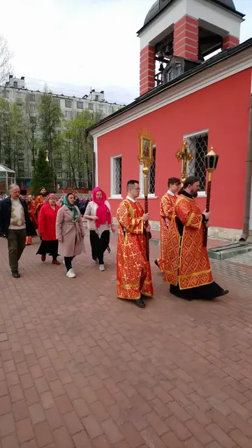В неделю святых жен-мироносиц совершено Богослужение - фото 11