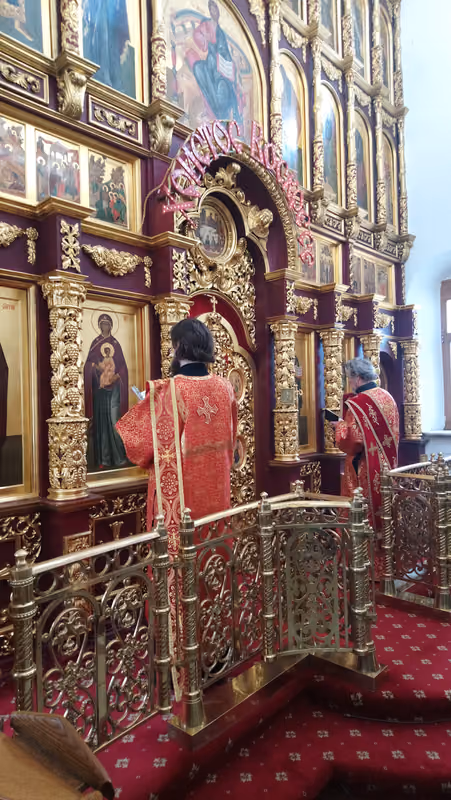 В неделю святых жен-мироносиц совершено Богослужение - фото 12