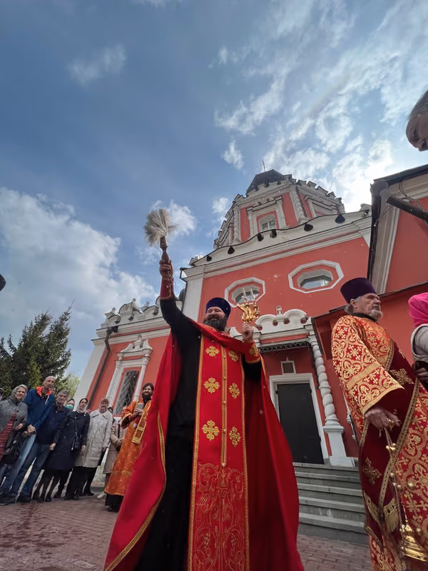 В неделю святых жен-мироносиц совершено Богослужение - фото 13