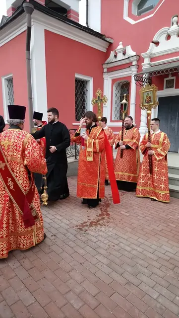 В неделю святых жен-мироносиц совершено Богослужение - фото 14