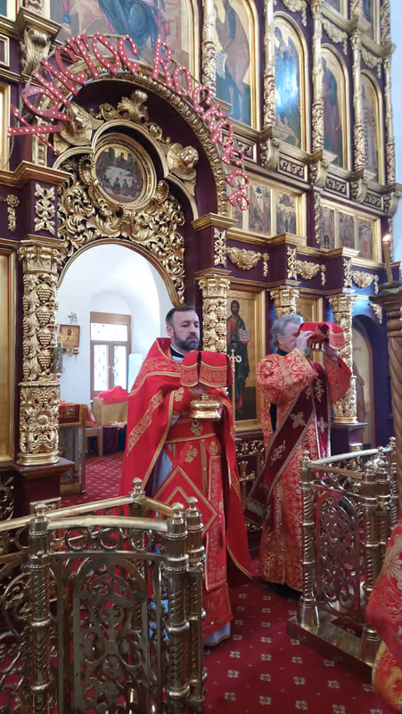 В неделю святых жен-мироносиц совершено Богослужение - фото 15