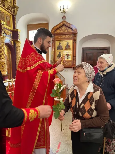 В неделю святых жен-мироносиц совершено Богослужение - фото 17