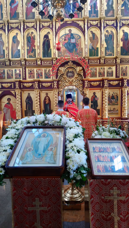 В неделю святых жен-мироносиц совершено Богослужение - фото 18