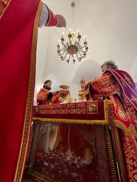 В неделю 4-ю по Пасхе совершено Богослужение - фото 11