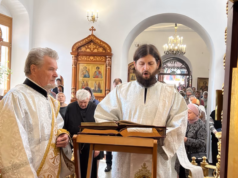 В праздник Вознесения Господня совершено Богослужение - фото 8