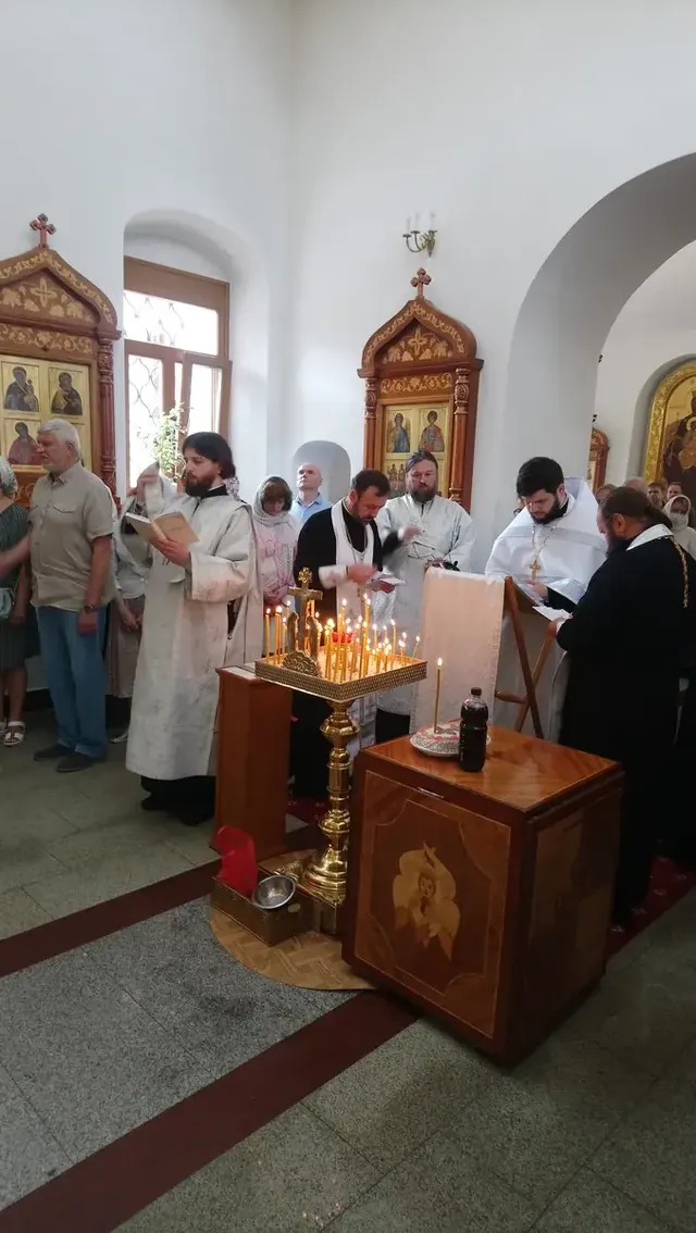 Троицкая родительская суббота: заупокойное Богослужение