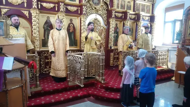 В неделю 5-ю по Пятидесятнице совершено Богослужение