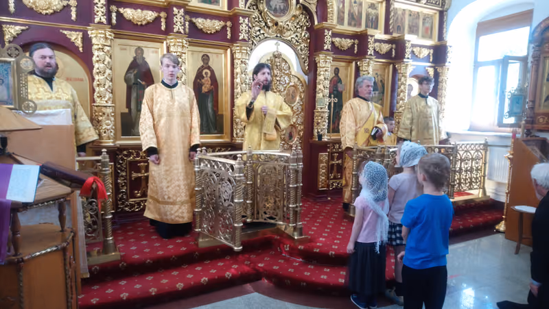 В неделю 5-ю по Пятидесятнице совершено Богослужение