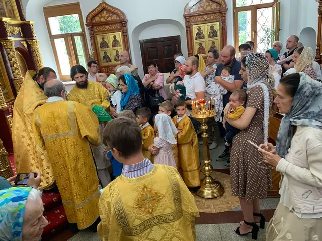 В неделю 7-ю по Пятидесятнице совершено Богослужение - фото 16