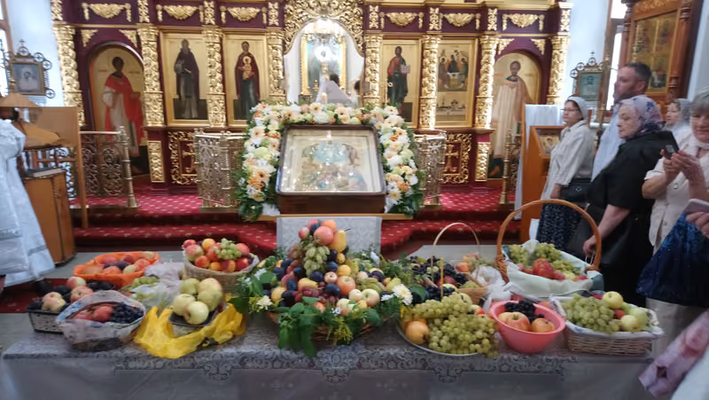В день Преображения Господня совершено Богослужение