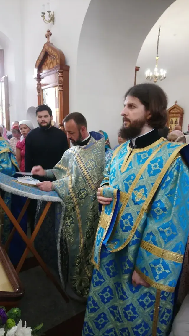 Успение Пресвятой Богородицы: торжественное Богослужение