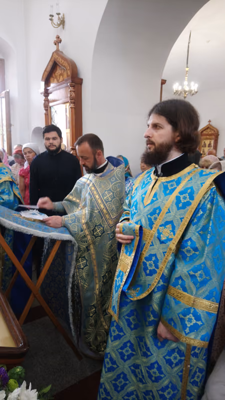 Успение Пресвятой Богородицы: торжественное Богослужение