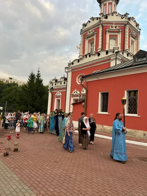 Чин погребения Плащаницы Пресвятой Богородицы - фото 8