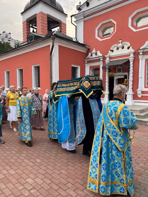 Чин погребения Плащаницы Пресвятой Богородицы - фото 9