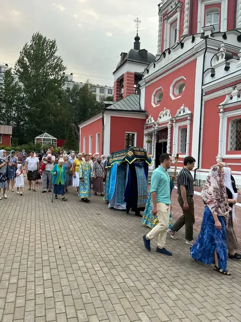 Чин погребения Плащаницы Пресвятой Богородицы - фото 12