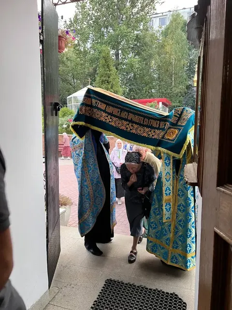 Чин погребения Плащаницы Пресвятой Богородицы - фото 15
