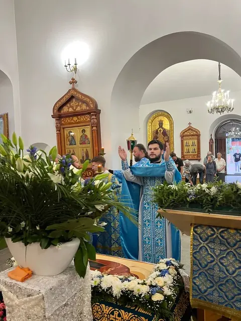 Чин погребения Плащаницы Пресвятой Богородицы - фото 16