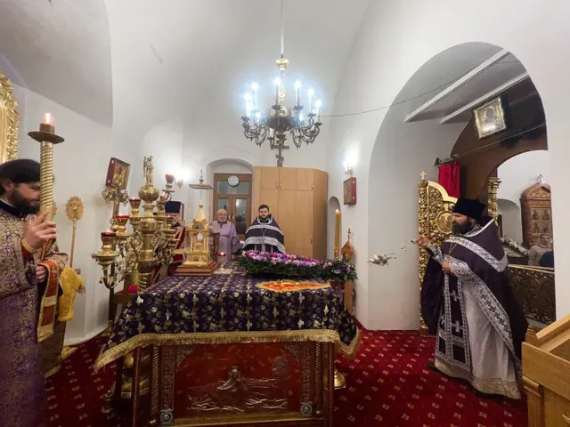 Воздвижение Креста Господня: торжественное Богослужение - фото 8