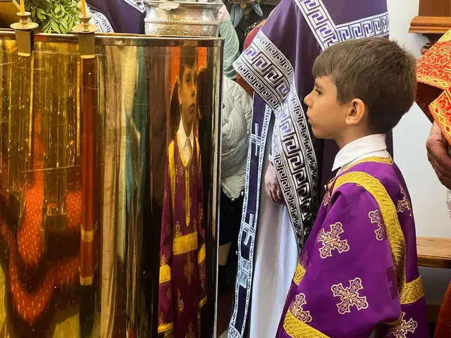 Воздвижение Креста Господня: торжественное Богослужение - фото 20