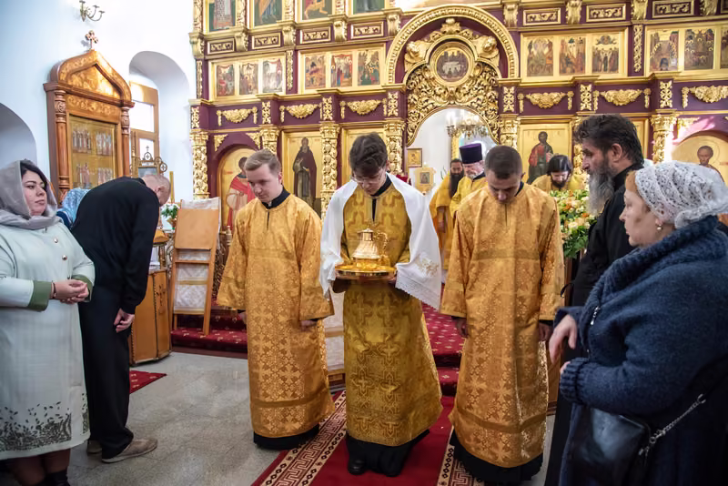 Неделя 17-я по Пятидесятнице: Божественная Литургия - фото 12