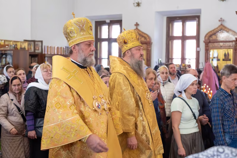Неделя 17-я по Пятидесятнице: Божественная Литургия - фото 19
